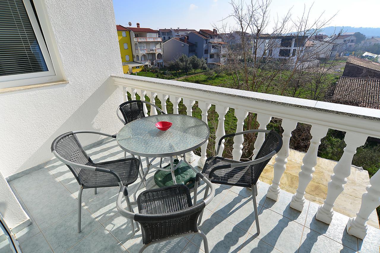 Apartments Milica 56 Pula Extérieur photo