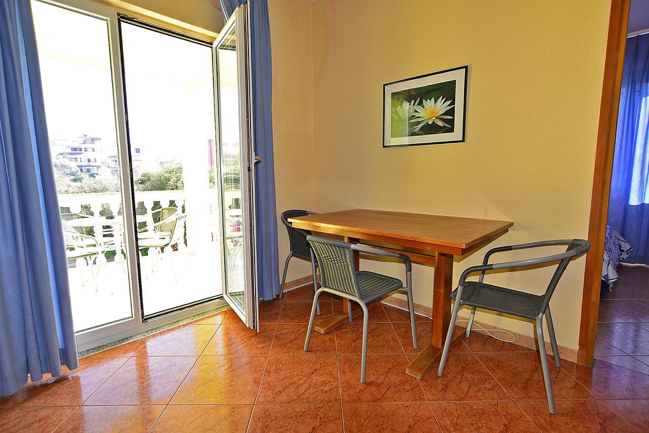 Apartments Milica 56 Pula Extérieur photo