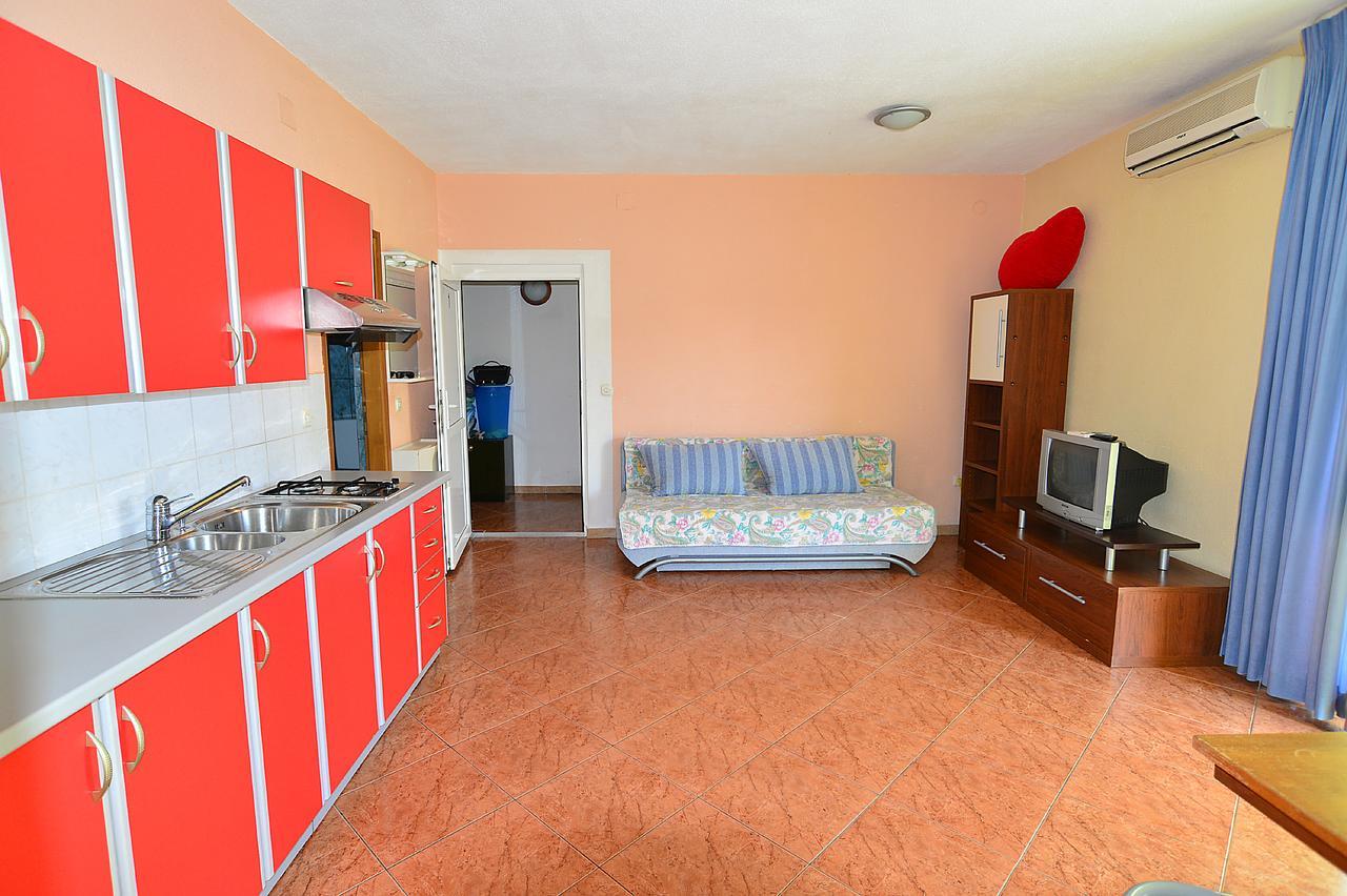 Apartments Milica 56 Pula Extérieur photo